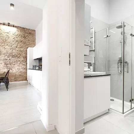 300 No.1 Centrum 아파트 *